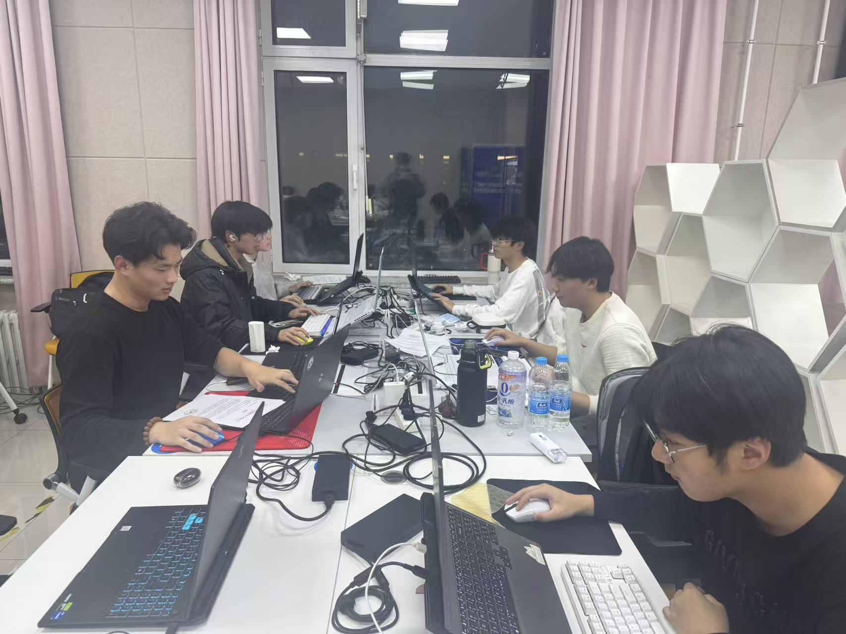 2b01e1c8e8cd3fabf61643e740ede1a4